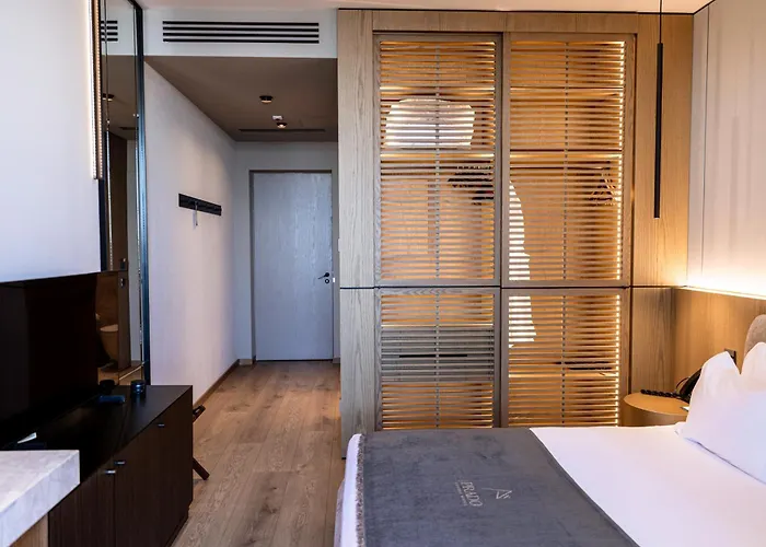 Prado Luxury Hotel