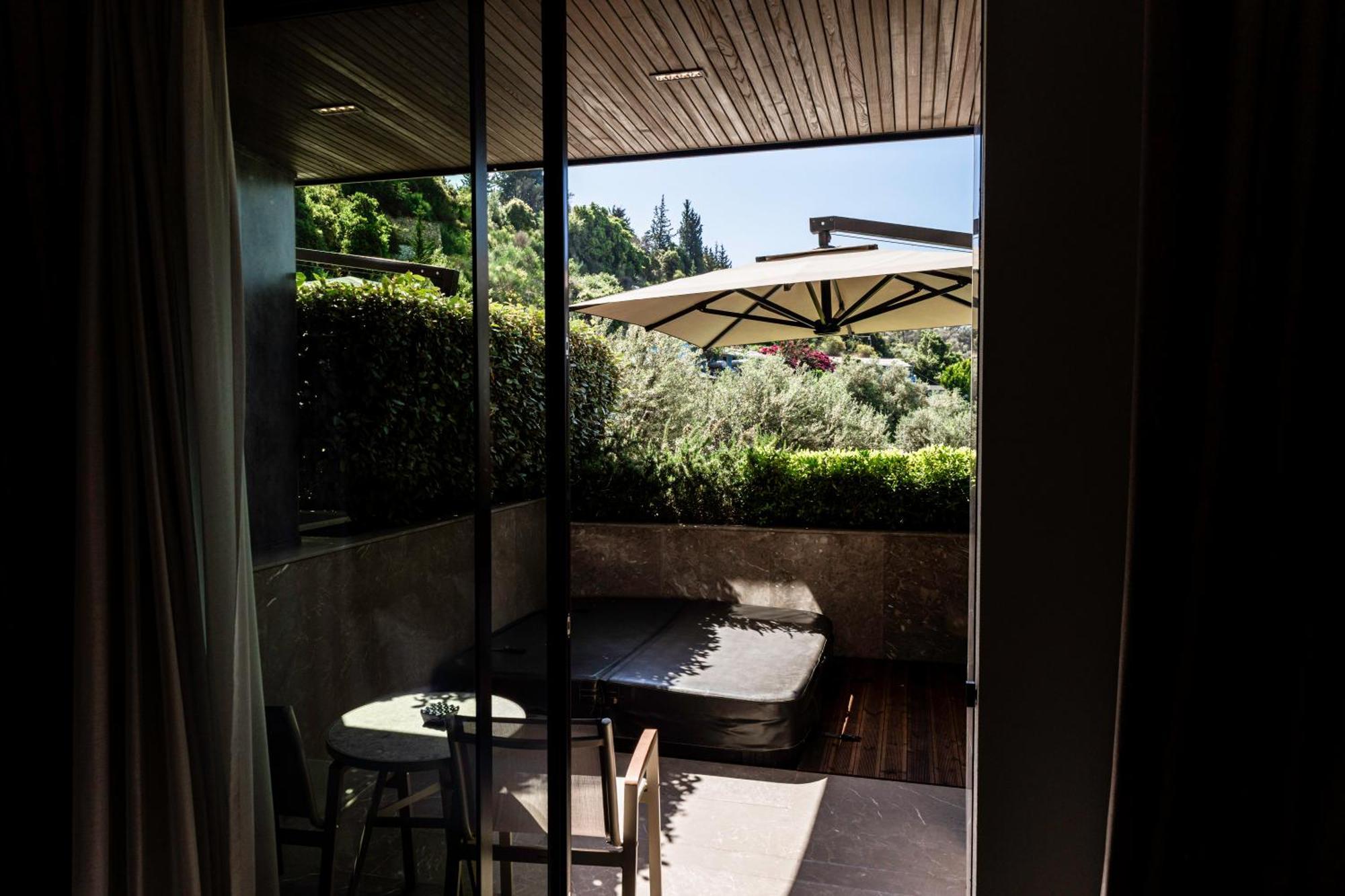 Prado Luxury Hotel