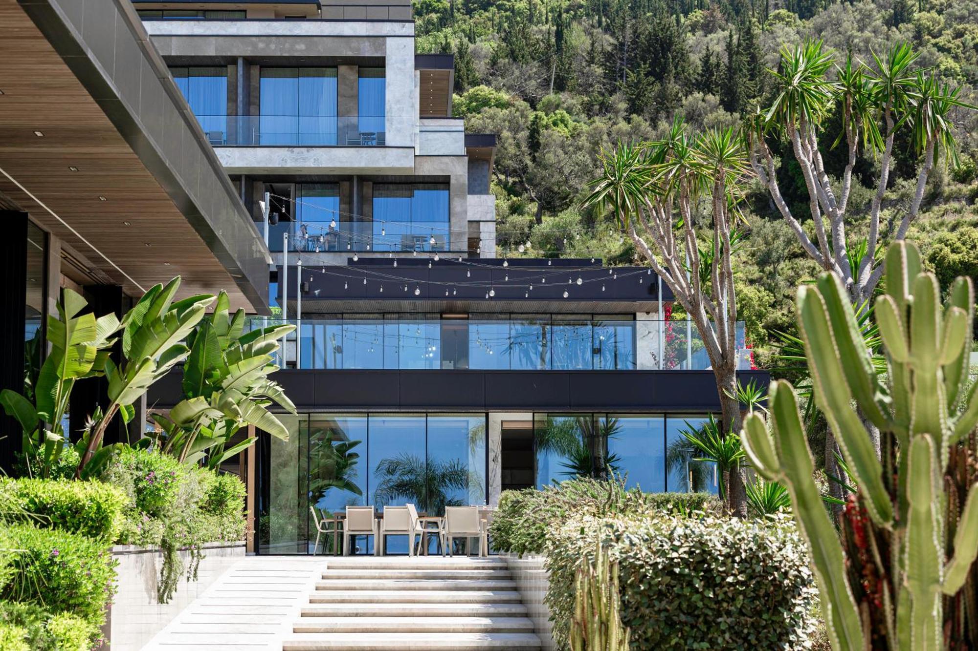 Prado Luxury Hotel Himarë
