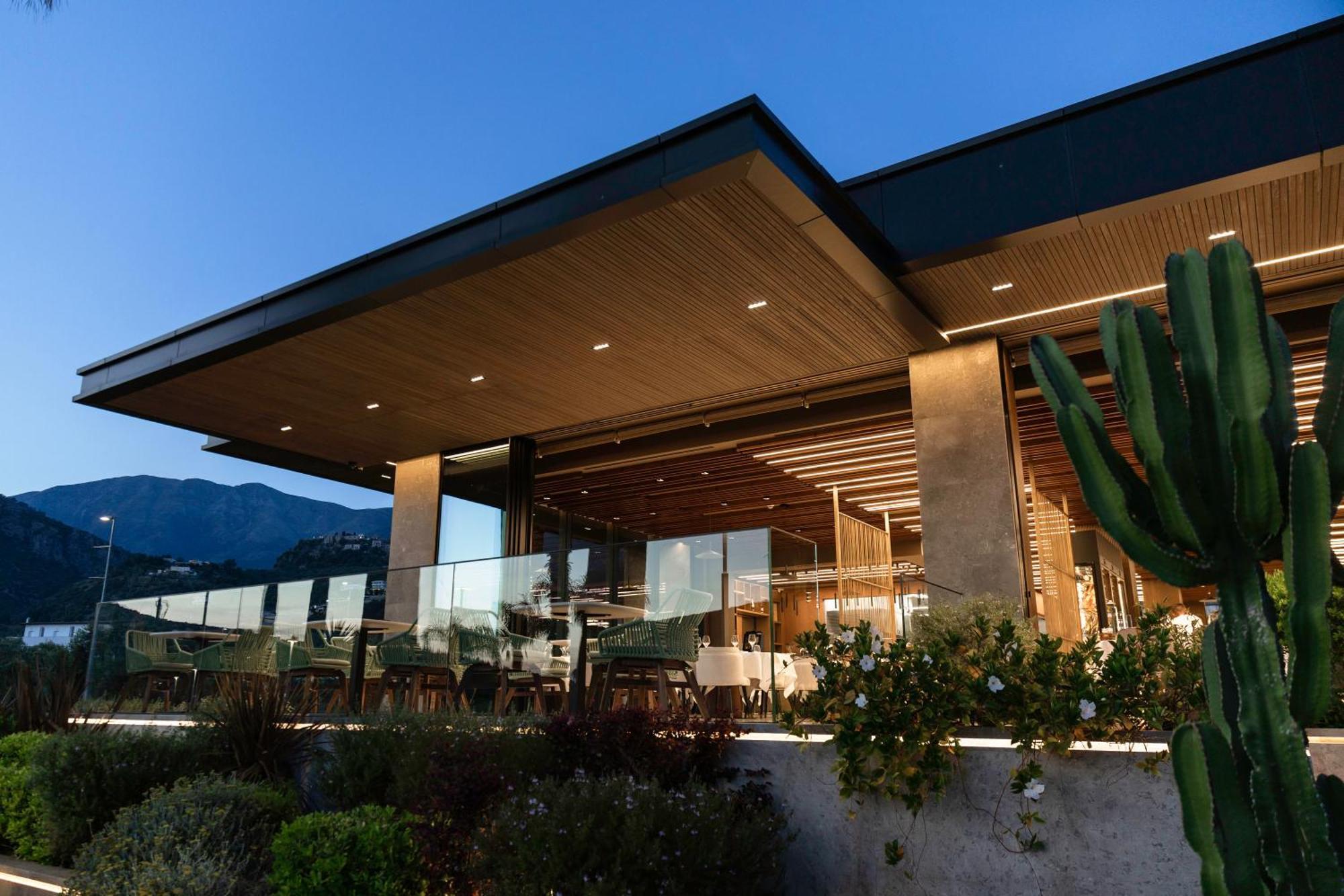 Hotel Prado Luxury Himare