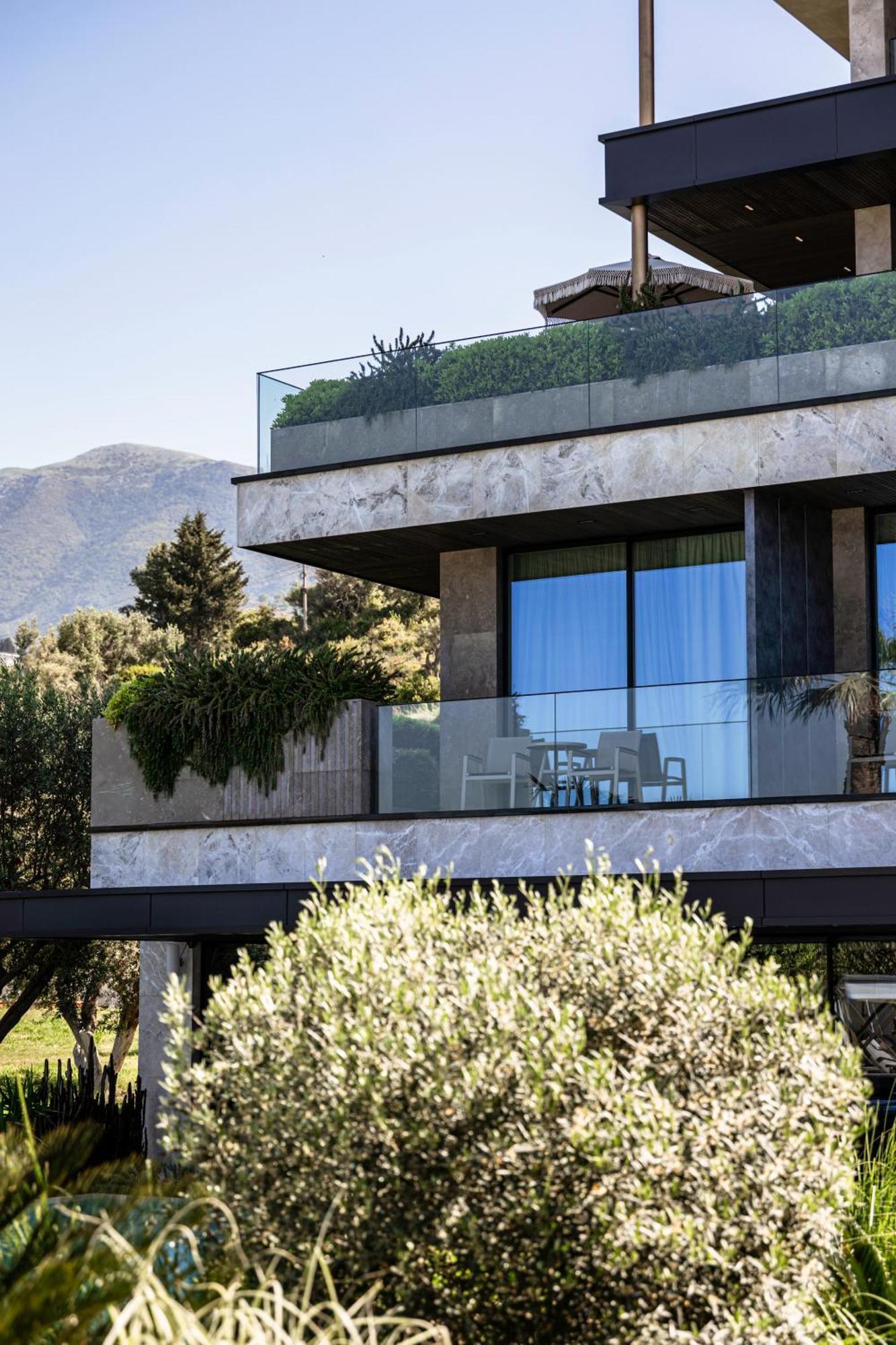 Prado Luxury Hotel